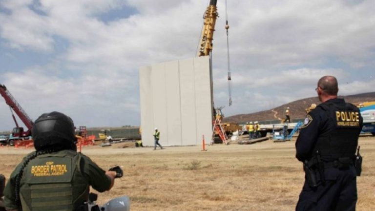 Ομοσπονδιακός δικαστής απέρριψε προσφυγή κατά του τείχους με το Μεξικό