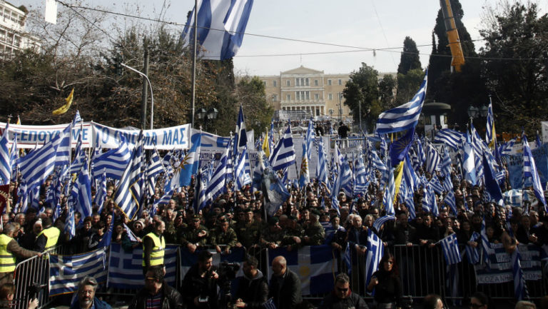 Οι πολιτικές αντιδράσεις για το συλλαλητήριο της Αθήνας (video)