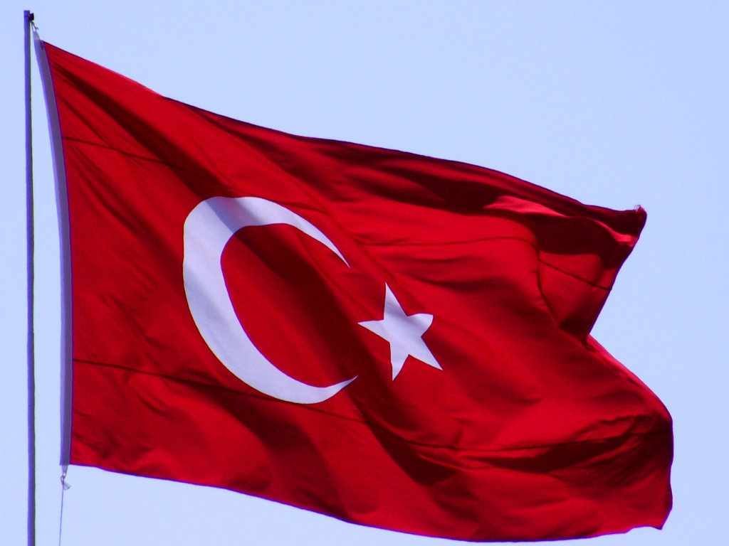 Κατηγορίες της Τουρκίας για “ανειλικρίνεια” της γαλλικής προεδρίας