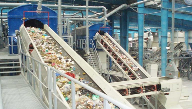 ΕΚΖ: Καταγγελία για απλήρωτους εργαζόμενους στην ανακύκλωση