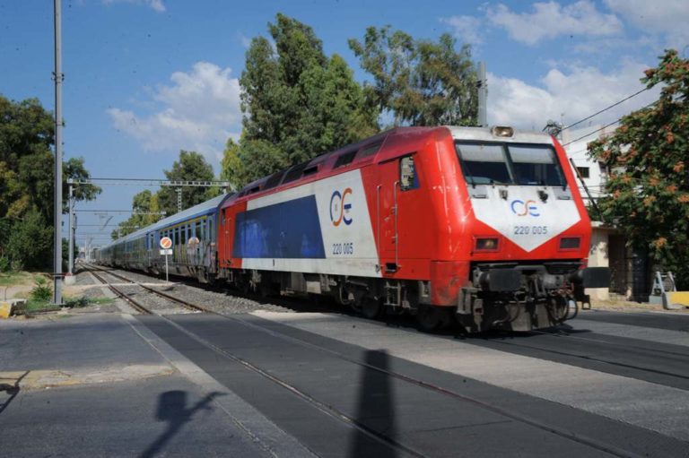 Τρίπολη : Συνάντηση Νίκα – Καραμανλή για σιδηροδρομικά θέματα