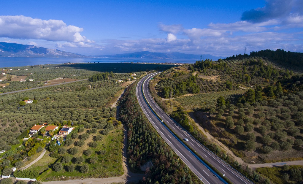 Ακριβοί οι αυτοκινητόδρομοι από τις συμπράξεις με ιδιώτες στην Ελλάδα  (video)