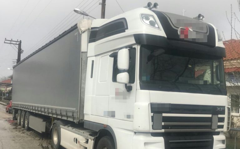 Βούλγαρος οδηγός μετέφερε παράνομα 4 Σύριους