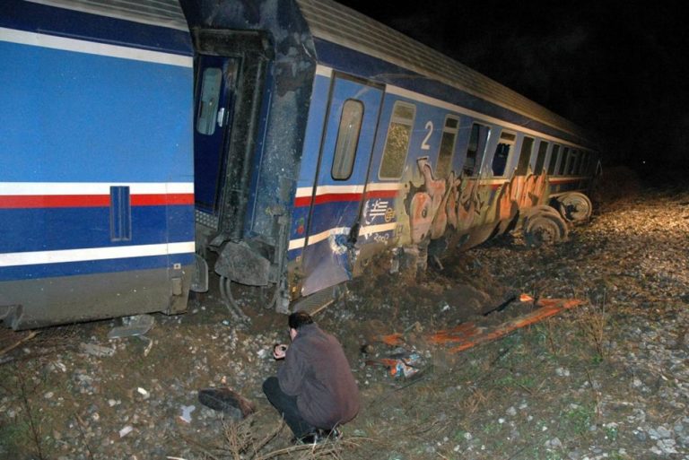 Δύο βαγόνια εμπορικής αμαξοστοιχίας εκτροχιάστηκαν στο σταθμό Κατερίνης