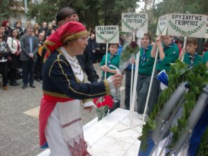 Μαζικό παρών στις εκδηλώσεις για το Μπλόκο της Καλογρέζας