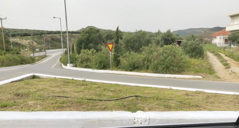 Χανιά: Καθαρισμός κόμβων ΒΟΑΚ από τον  Δήμο Πλατανιά