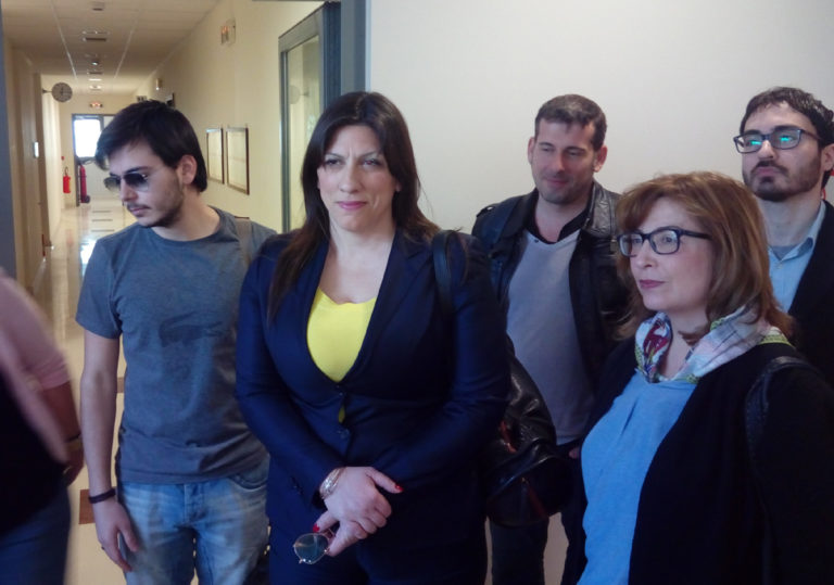 Κέρκυρα: Η Ζ. Κωνσταντοπούλου με δικηγόρους και συμβολαιογράφους