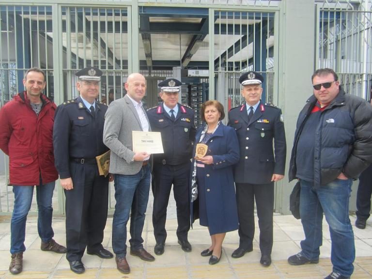 Δωρεά  οχημάτων στην Αστυνομική Διεύθυνση Θεσσαλίας και τη Διεύθυνση Λάρισας