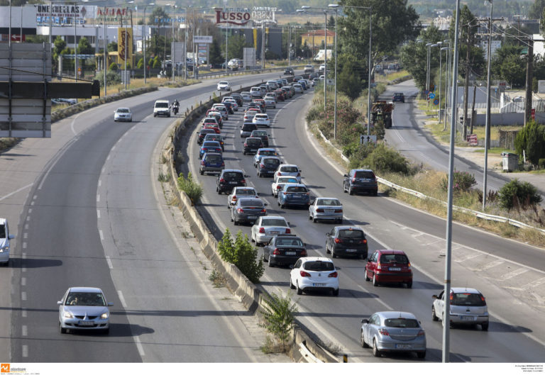 Συνεχίζονται οι εργασίες συντήρησης στην εθν. οδό Θεσσαλονίκης Ν. Μουδανίων