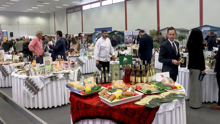 Κρητικά προϊόντα στα ξενοδοχεία