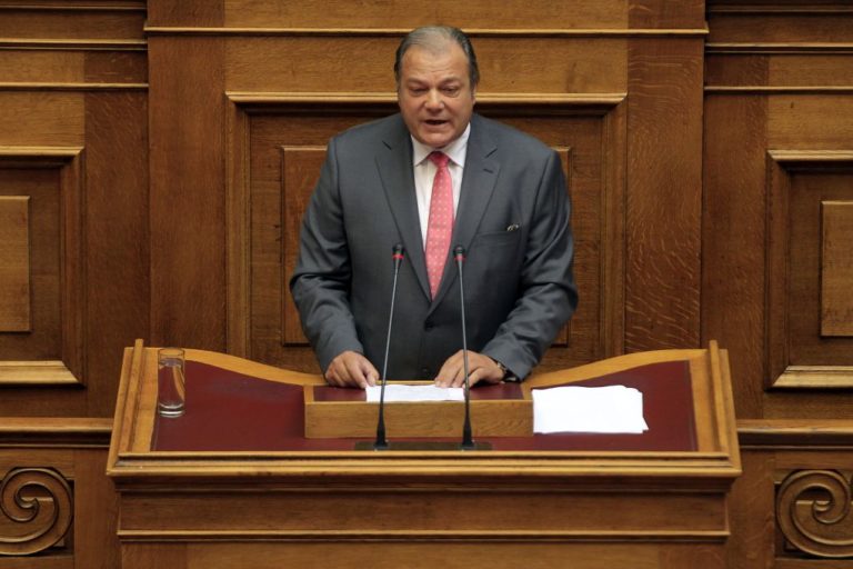 ΣΥΡΙΖΑ: Παραπομπή Κατσίκη στην Επιτροπή Δεοντολογίας ζητούν 16 βουλευτές