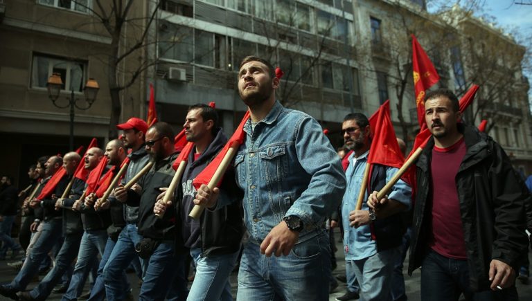 Απεργιακές συγκεντρώσεις των οικοδόμων σε Αθήνα – Θεσσαλονίκη