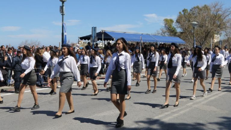 Με τις παρελάσεις κορυφώθηκαν οι εκδηλώσεις της Εθνικής Επετείου