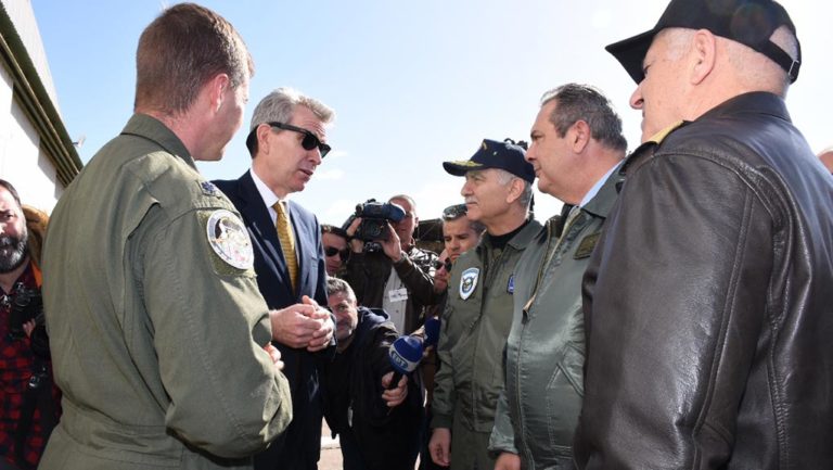 Τζ. Πάιατ: Προσηλωμένες οι ΗΠΑ στο ζήτημα των δύο στρατιωτικών-Συνάντηση με Π. Καμμένο (video)