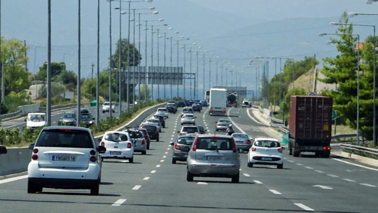 Μέτρα της Τροχαίας  σε όλη την Ελλάδα για τον εορτασμό της 25ης Μαρτίου