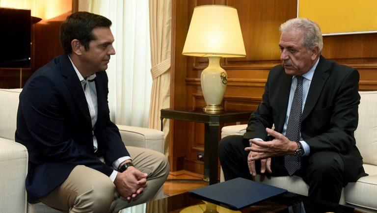 Συνάντηση Αλ. Τσίπρα – Δημ. Αβραμόπουλου με επίκεντρο το προσφυγικό