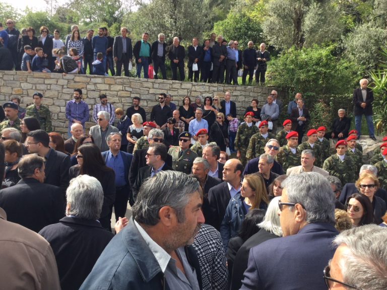 Αρχές και πλήθος κόσμου στα αποκαλυπτήρια της προτομής του ήρωα Γιάννη Τζανιδάκη στην Ελεύθερνα