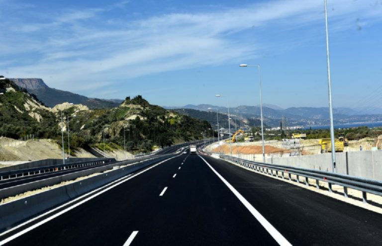 Κοντά στον δυτικό άξονα και η τουριστική ανάπτυξη