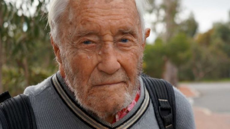 104χρονος Αυστραλός επιστήμονας ταξιδεύει στην Ελβετία για να …πεθάνει