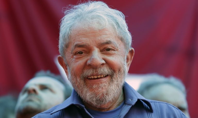 Βραζιλία: Με διψήφια διαφορά προηγείται ο Λούλα ντα Σίλβα του Μπολσονάρου