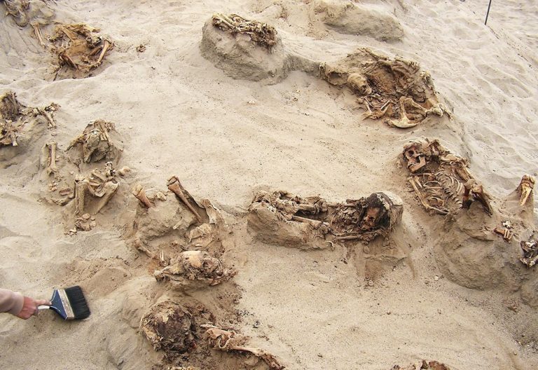 Αρχαιολόγοι ανακάλυψαν ομαδικό τάφο παιδιών στο Περού