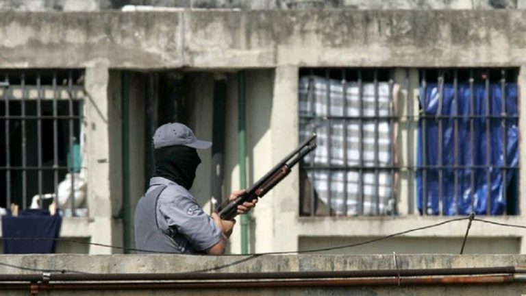 Δεκάδες νεκροί σε απόπειρα ομαδικής απόδρασης φυλακισμένων στη Βραζιλία