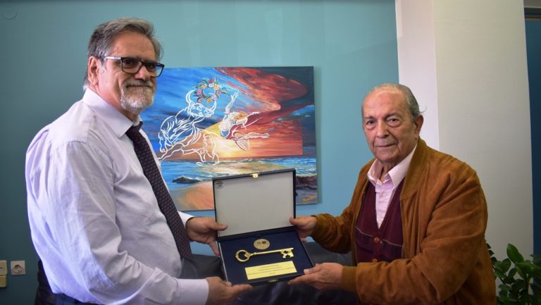 Παρέλαβε το «κλειδί» του δήμου Αγίου Δομετίου