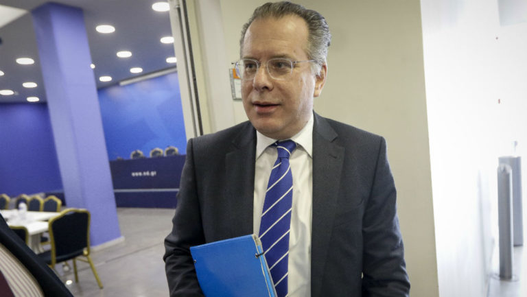 Κουμουτσάκος: Εντείνονται οι ανησυχίες για το Σκοπιανό