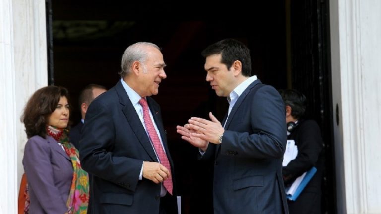 Συνάντηση του πρωθυπουργού με τον γγ του ΟΟΣΑ ‘Ανχελ Γκουρία
