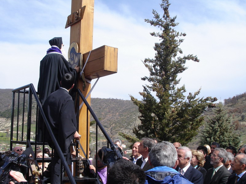 Κατάνυξη στην τελετή της Αποκαθήλωσης στο Δρυόβουνο