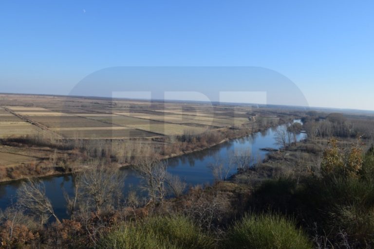Συλλήψεις για μεταφορά προσφύγων και μεταναστών