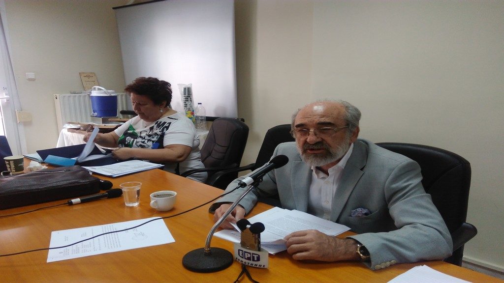 Ε. Λαμπάκης: Η κυβέρνηση απαξιώνει την Τοπική Αυτοδιοίκηση