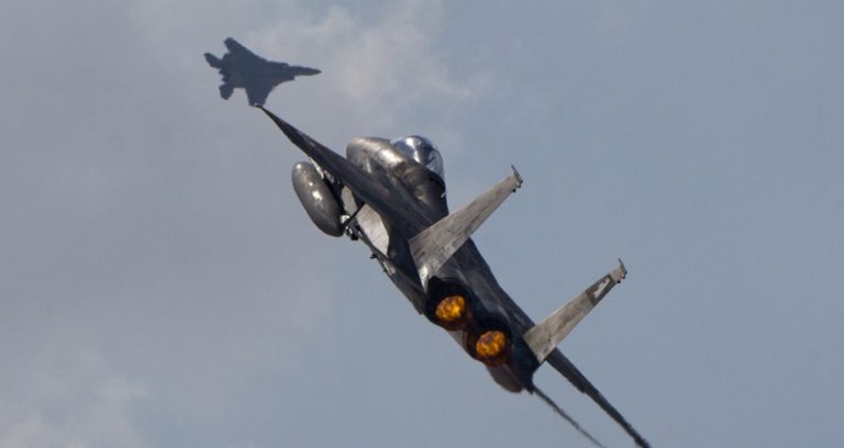 Ισραηλινή αεροπορική επίθεση σε στρατιωτική βάση στην Συρία