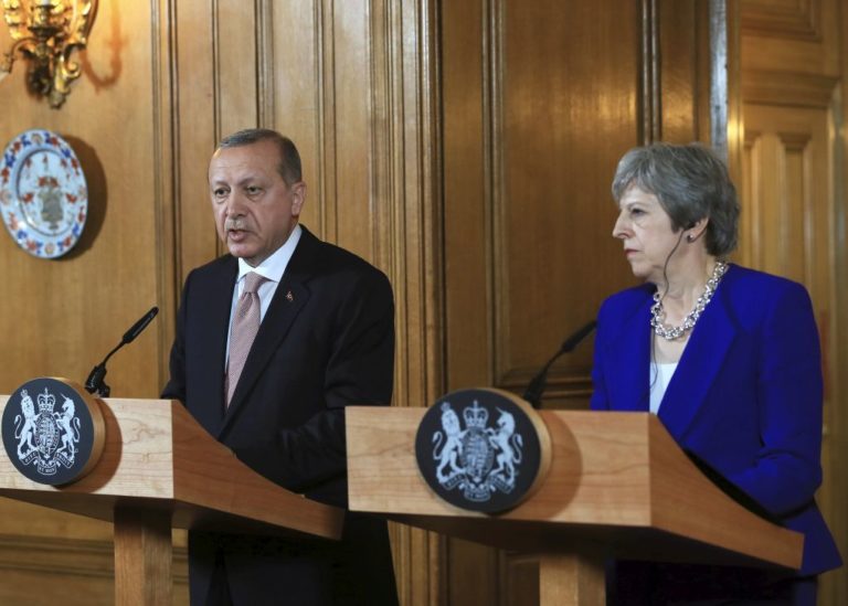 Θ. Εξαδάκτυλος: Επικοινωνιακή η επίσκεψη Ερντογάν στη Βρετανία εν’ όψει των εκλογών (audio)