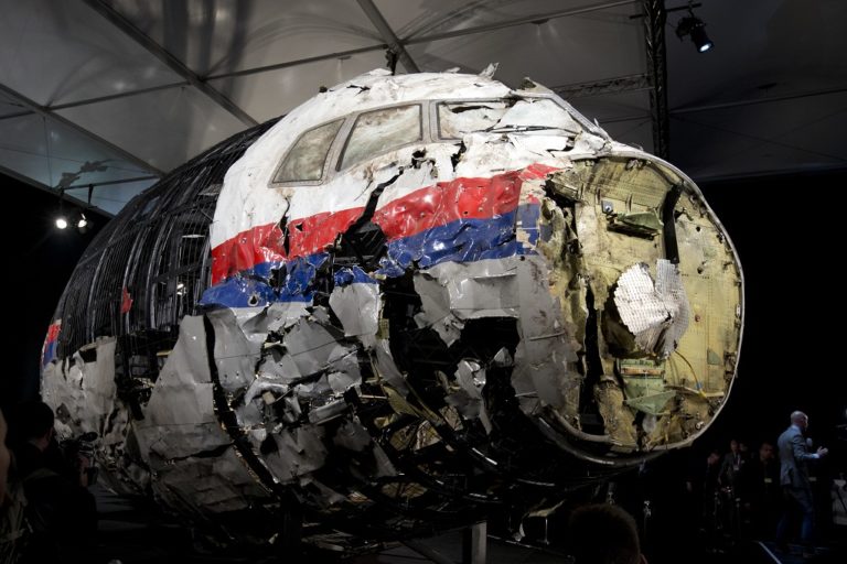 Κατάρριψη MH17: Ποινική δίωξη για ανθρωποκτονία κατά τριών Ρώσων και ενός Ουκρανού