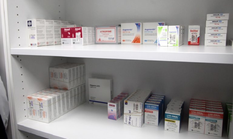Συγκέντρωση φαρμάκων από φορείς Χίου για πυρόπληκτους Αττικής