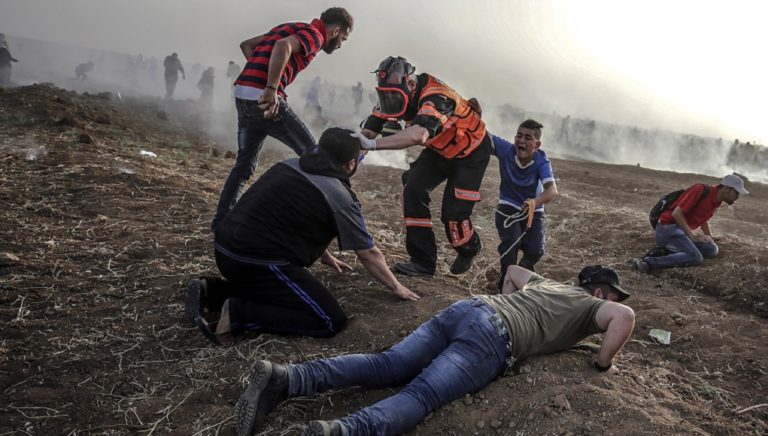 Τραυματισμοί και δακρυγόνα σε διαδηλώσεις στη Γάζα