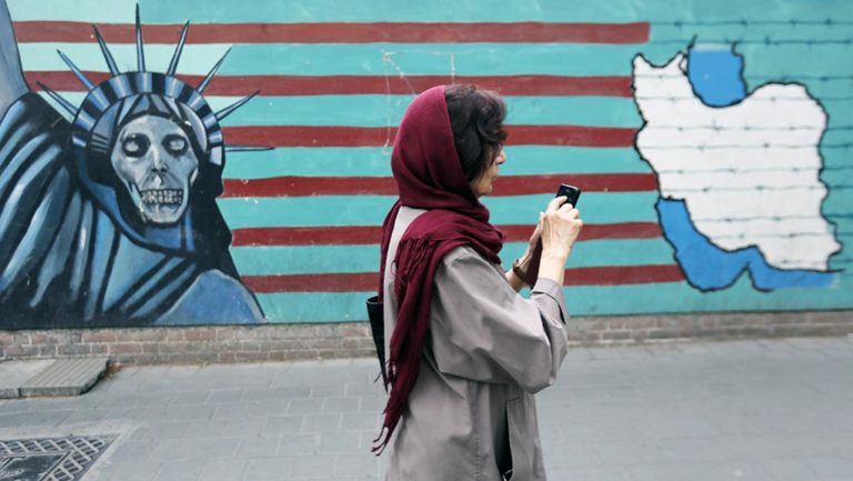 Διεθνής ανησυχία για την απόφαση Τραμπ κατά Ιράν-Ευρωπαϊκό μέτωπο υπέρ της συμφωνίας (video)