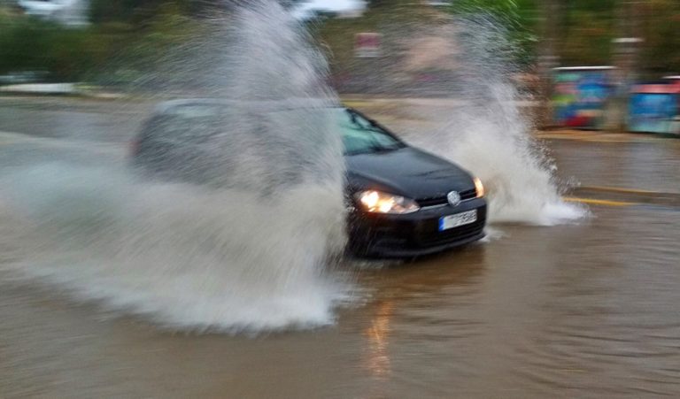 Προβλήματα δημιούργησε η έντονη βροχόπτωση στην Αττική