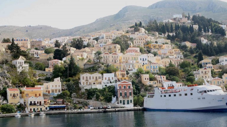 Sunday Times: Ποια ελληνικά νησιά προσφέρονται για ιδανικές διακοπές