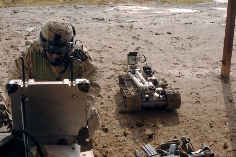 O αμερικανικός στρατός ετοιμάζει τη νέα γενιά στρατιωτών-ρομπότ