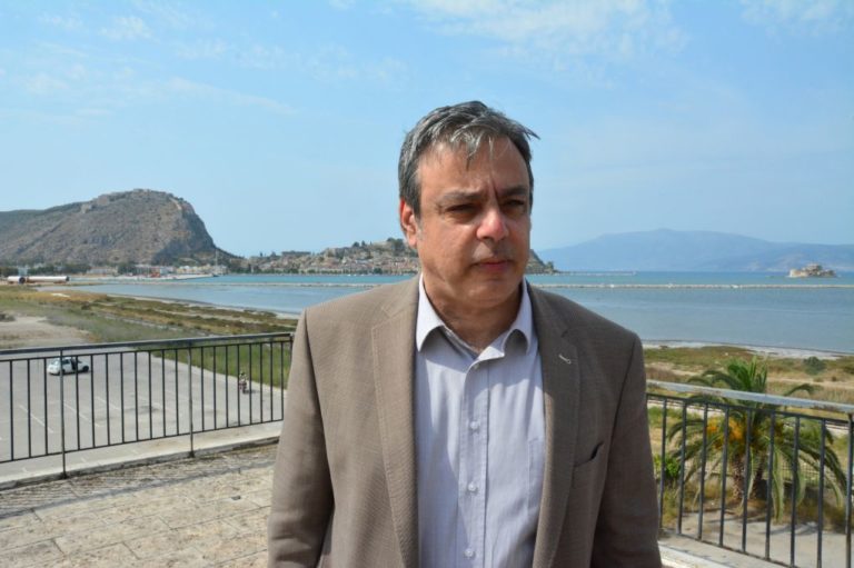 Βερναρδάκης: Εφικτός ο στόχος να μην περικοπούν οι συντάξεις και να μην μειωθεί το αφορολόγητο (audio)