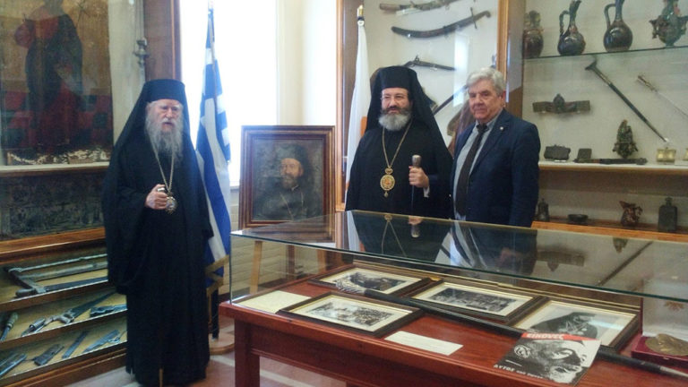 Ο Επίσκοπος Κύπρου προσέφερε υλικό στο Δήμο Πύργου
