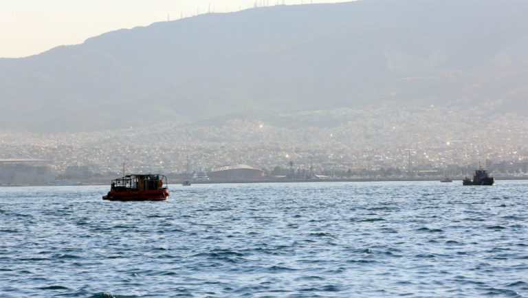 Γυναίκα περισυνελέγη από επιβατηγό πλοίο 5 μίλια νότια του λιμανιού του Πειραιά