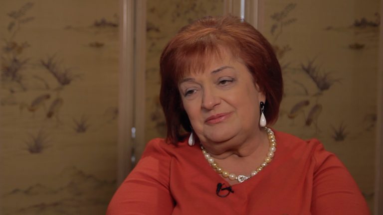 ΕΡΤ2 – «Το μαγικό των ανθρώπων»
