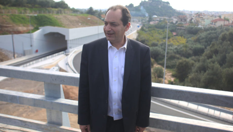 Χρ. Σπίρτζης: Πλημμελείς οι έλεγχοι της τροχαίας σε παράδρομους των Εθν. Οδών