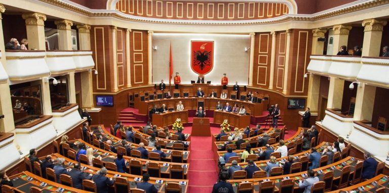 Ιστορική χαρακτηρίζει την συμφωνία Ελλάδας – πΓΔΜ  η πολιτική ηγεσία στην Αλβανία
