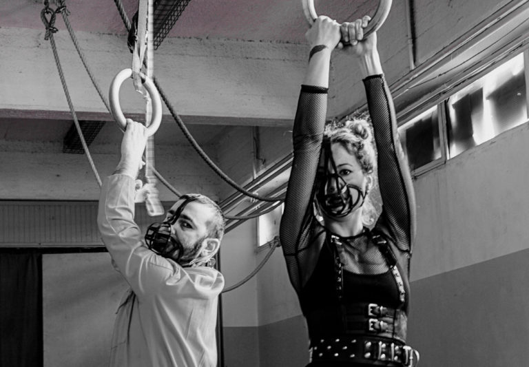 «Blindfold – Η νύχτα του κυνηγιού» στο Ίδρυμα Μιχάλης Κακογιάννης