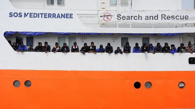 Καλοδεχούμενο το Aquarius λένε δήμαρχοι της Σικελίας ενάντια στον Σαλβίνι-Παρέμβαση ΟΗΕ