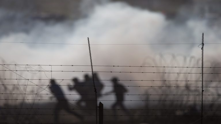 Γάζα: Ισραηλινά πυρά κατά 10.000 διαδηλωτών- Νεκροί και τραυματίες